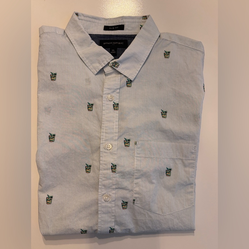 Banana Republic Men's Slim Fit XL blue stripe and drink pattern short sleeve